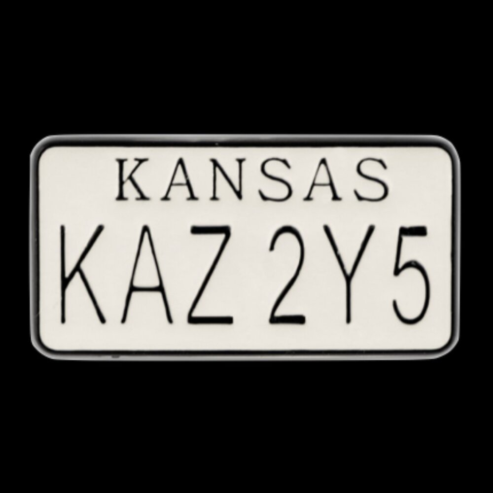SUPERNATURAL IMPALA KS LICENSE PLATE ‘KAZ 2Y5’ ENAMEL PIN LAPEL PIN BROOCH NWT - Picture 13 of 14
